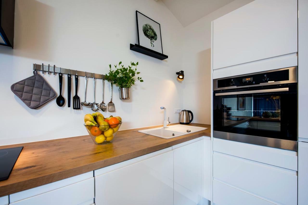 Lakovich Sea View Apartments Rovinj Ngoại thất bức ảnh