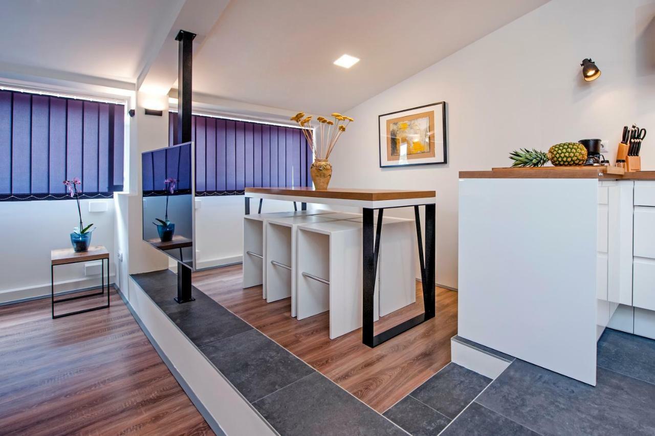 Lakovich Sea View Apartments Rovinj Ngoại thất bức ảnh