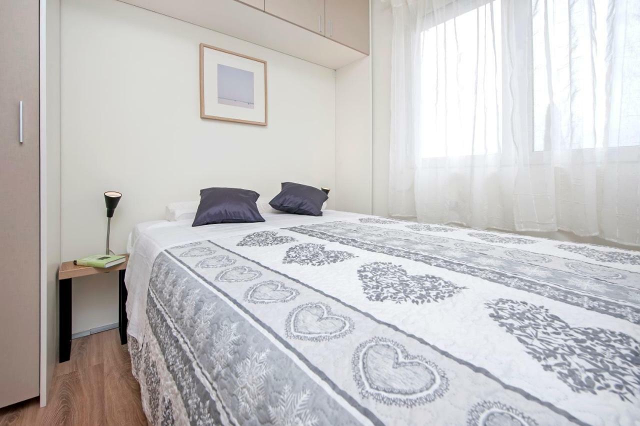 Lakovich Sea View Apartments Rovinj Ngoại thất bức ảnh