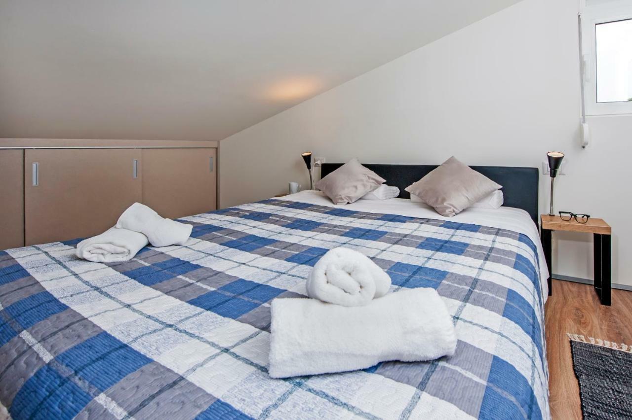 Lakovich Sea View Apartments Rovinj Ngoại thất bức ảnh