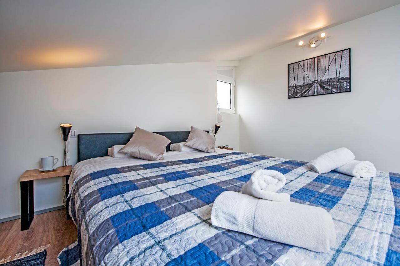 Lakovich Sea View Apartments Rovinj Ngoại thất bức ảnh