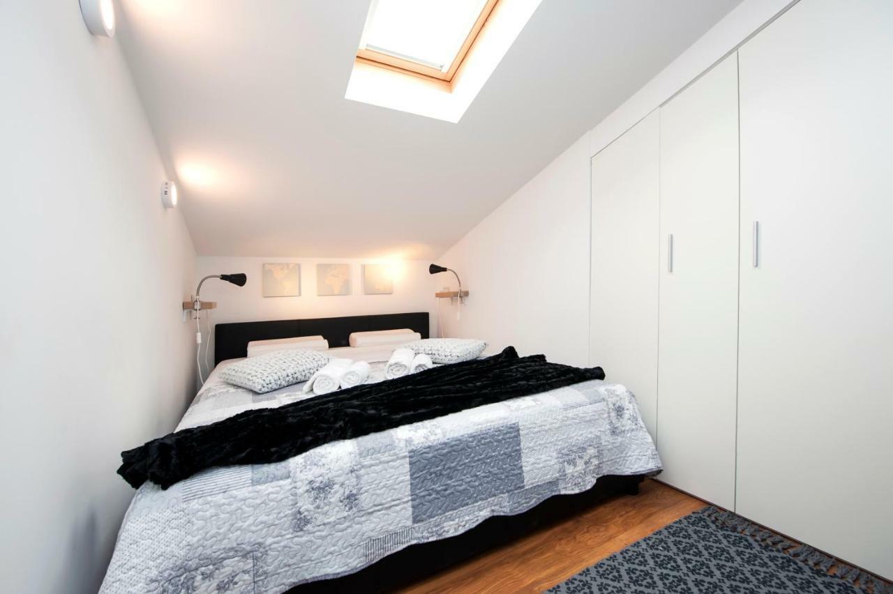 Lakovich Sea View Apartments Rovinj Ngoại thất bức ảnh