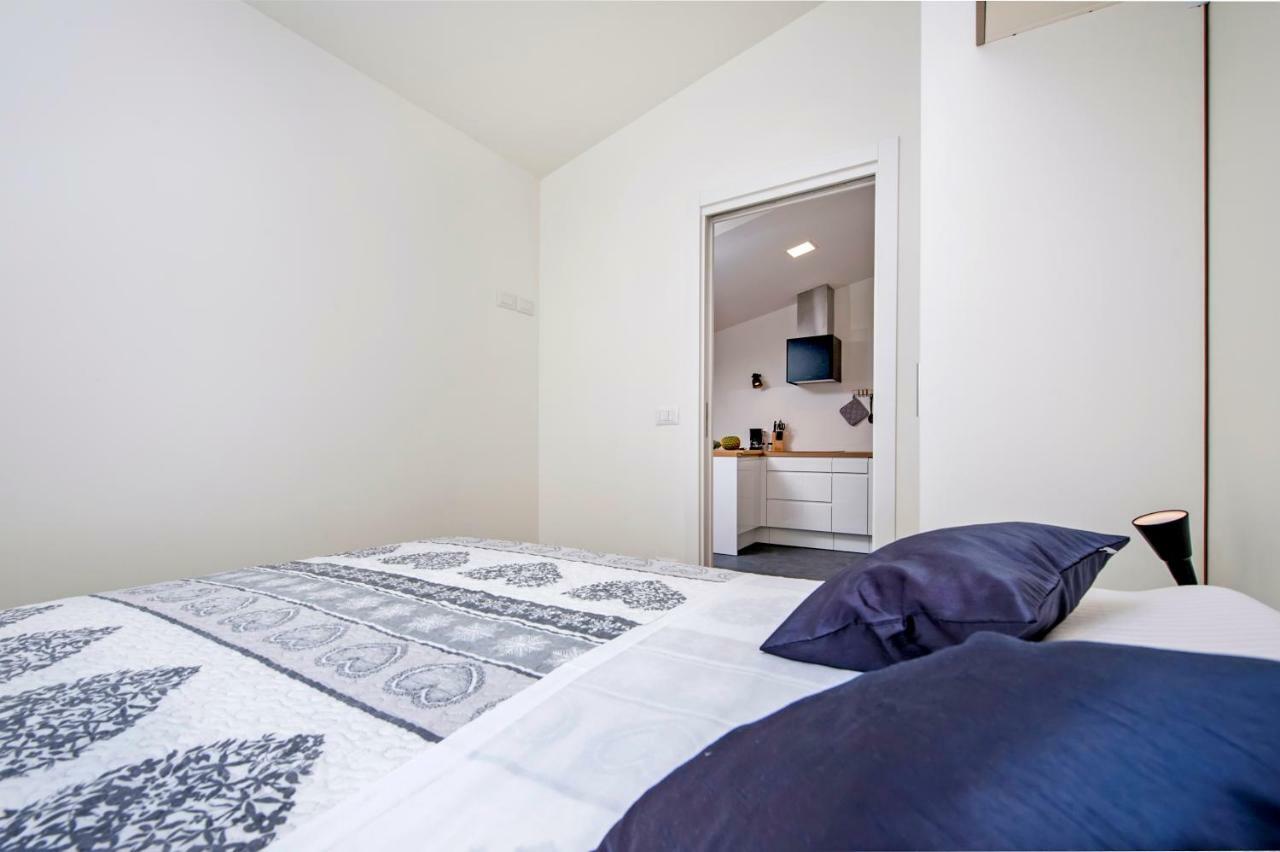 Lakovich Sea View Apartments Rovinj Ngoại thất bức ảnh